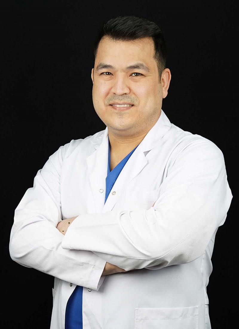 Portrait of Dr. Mert Cumaoglu